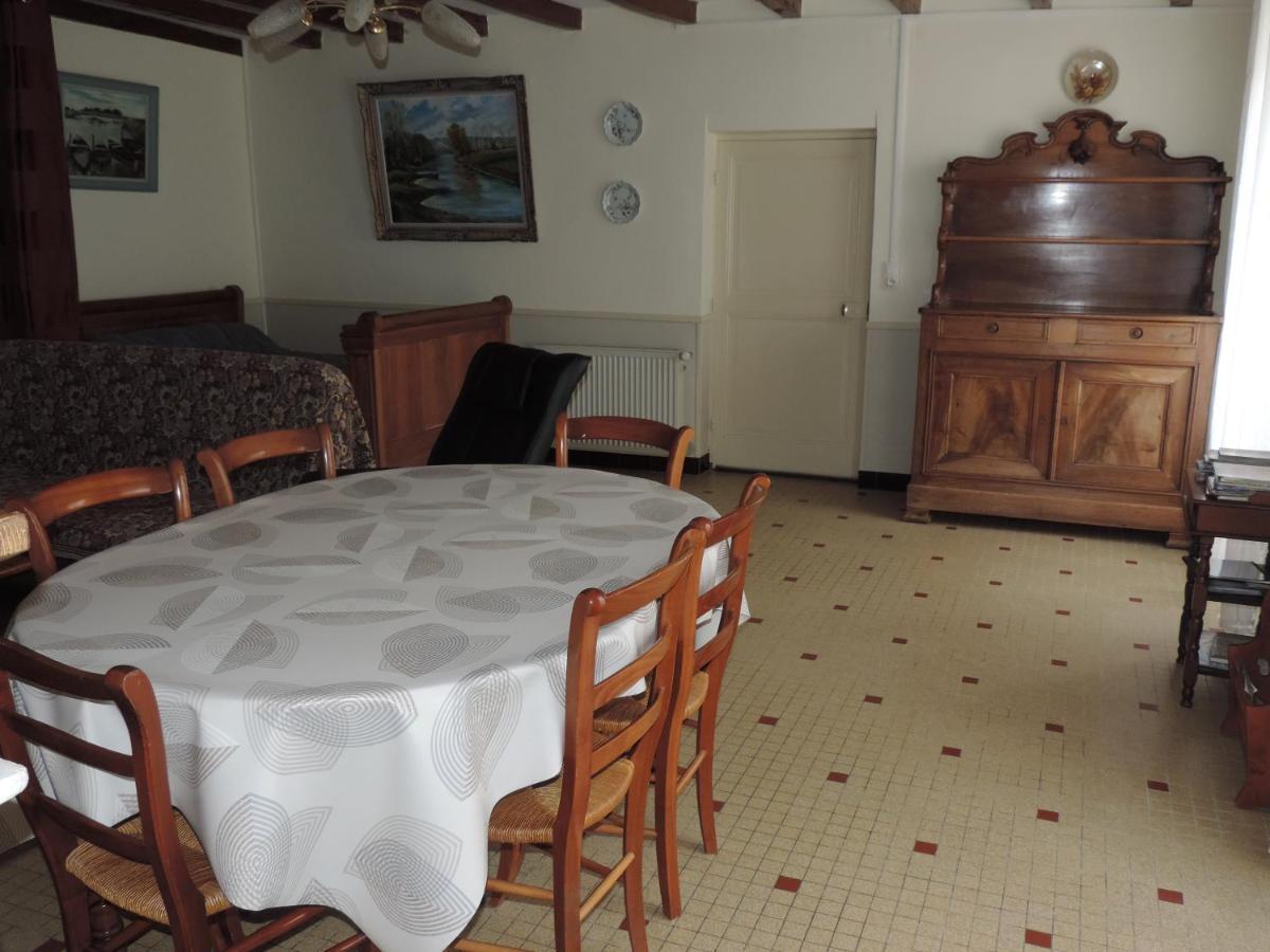 Gîte de l'Aubrée 17 Puy-du-Lac Extérieur photo