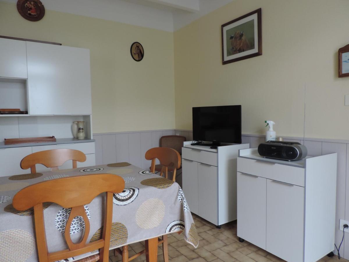 Gîte de l'Aubrée 17 Puy-du-Lac Extérieur photo